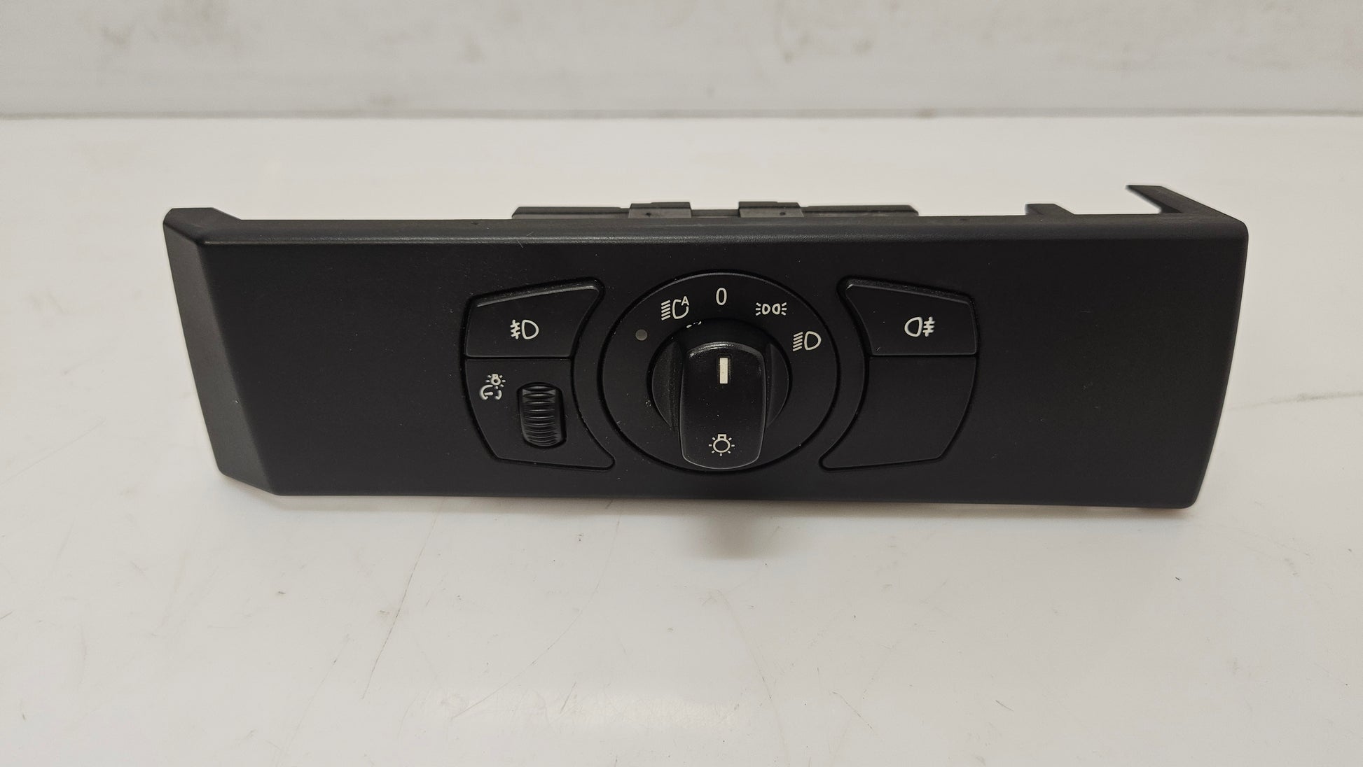 commande-phare-automatique-bmw-e60-e61-bmmotorsport80