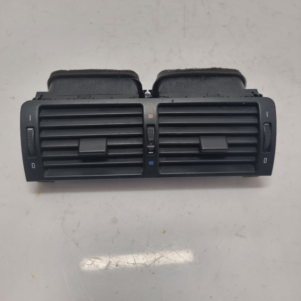 grille-aeration-centrale-8361895-bmw-e46-bmmotorsport80