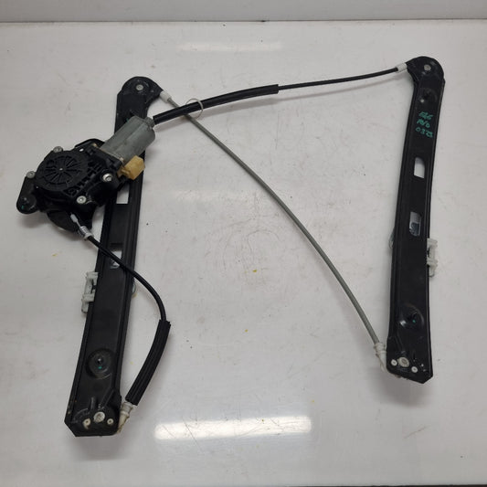 leve-vitre-avant-droit-8362064-bmw-serie-3-e46-berline-touring-phase-2-bmmotorsport80
