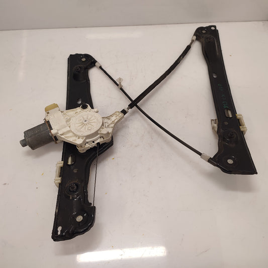 leve-vitre-avant-droit-bmw-serie-3-e90-e91-7060266-bmmotorsport80