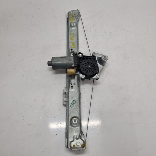 leve-vitre-arriere-gauche-8362066-bmw-serie-3-e46-berline-touring-bmmotorsport80