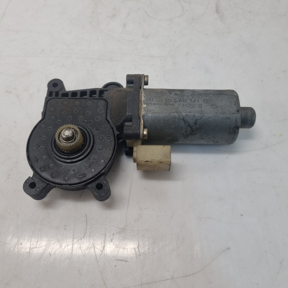 moteur-leve-vitre-arriere-gauche-8362066-bmw-e46-bmmotorsport80