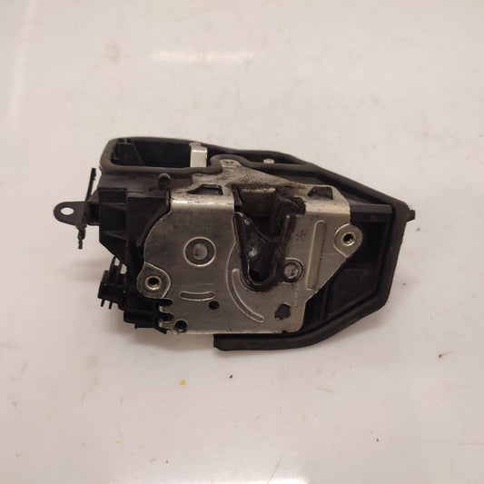 serrure-centralisée-arriere-droite-7167076-bmw-e87-e90-e91-bmmotorsport80