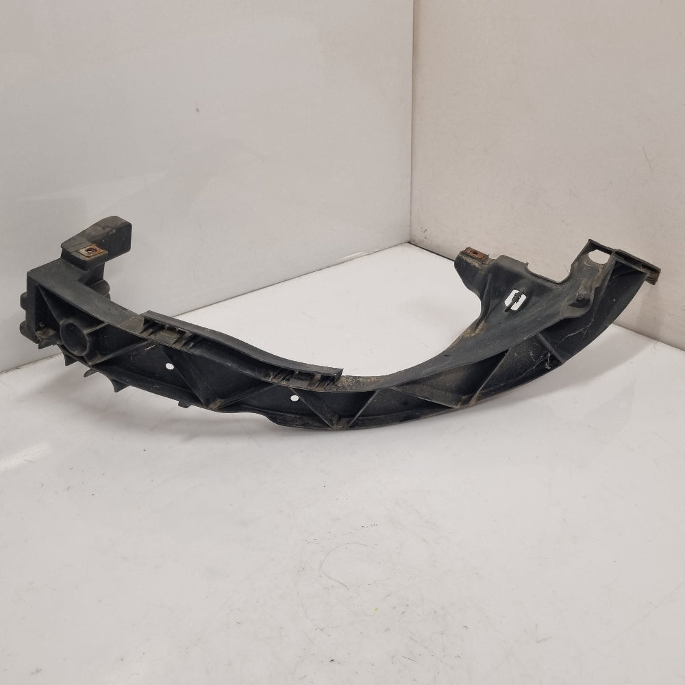 support-phare-avant-gauche-7120823-bmw-e81-e87-bmmotorsport80